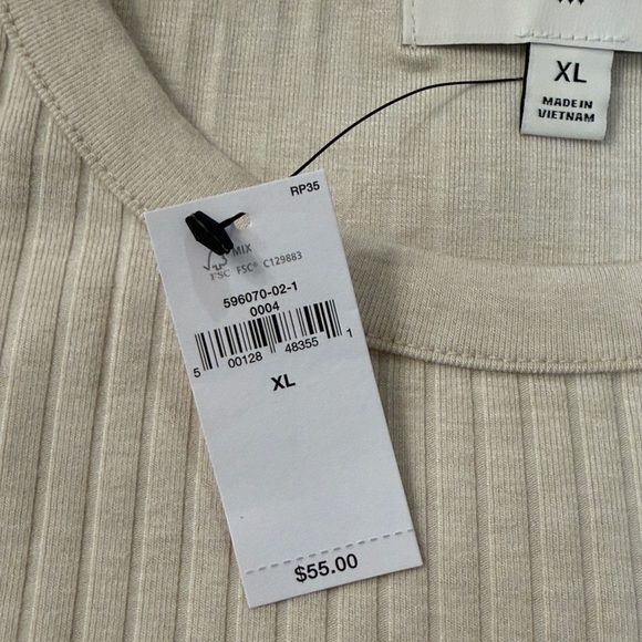 Banana Republic Oatmeal Heather Drop Needle Top/NWT/XL - Picture 6 of 12